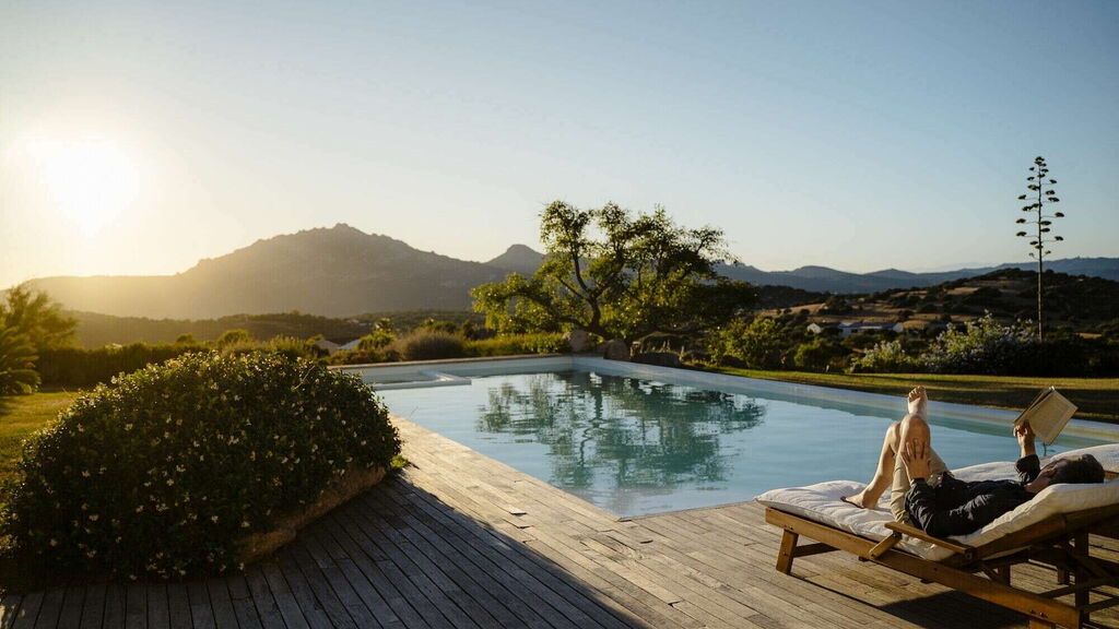 Affitta la tua villa in Sardegna. Pensiamo a tutto noi. relax Affitta la tua villa in Sardegna. Pensiamo a tutto noi. relax