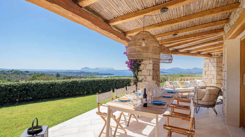 5 ville dallo stile Costa Smeralda. Giardino