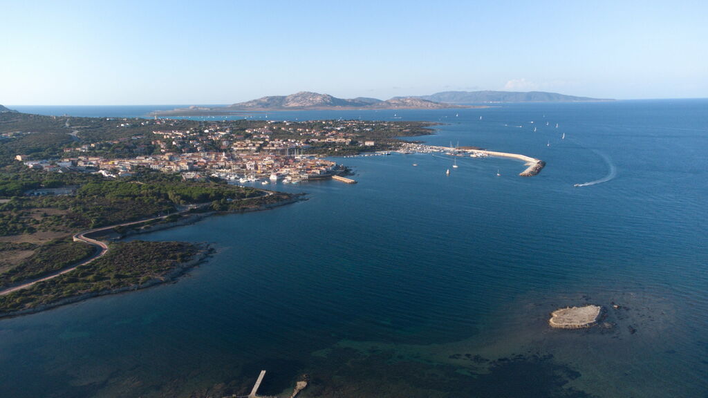 How to get there and what to see in Stintino. harbor