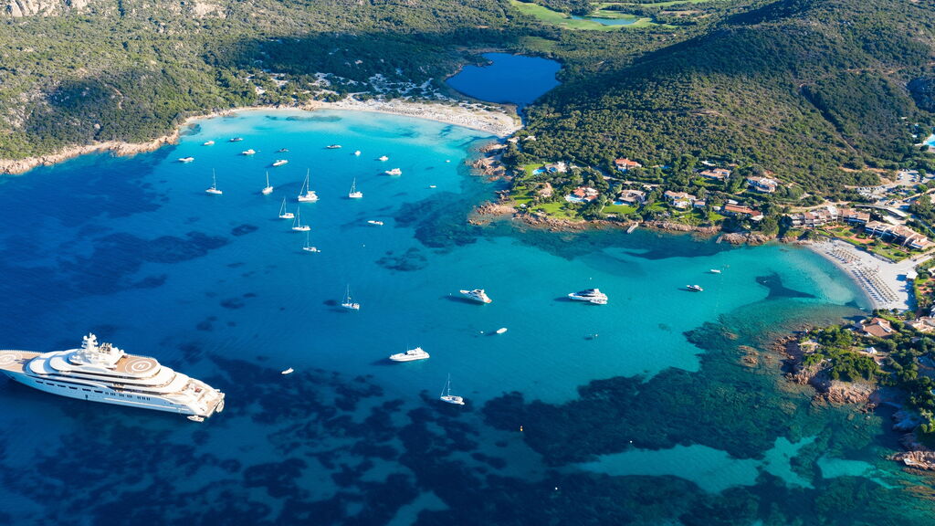Pevero Strände in Costa Smeralda. Meer