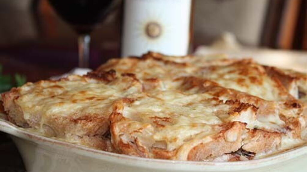 10 Sardinian Top Dishes Zuppa Gallurese