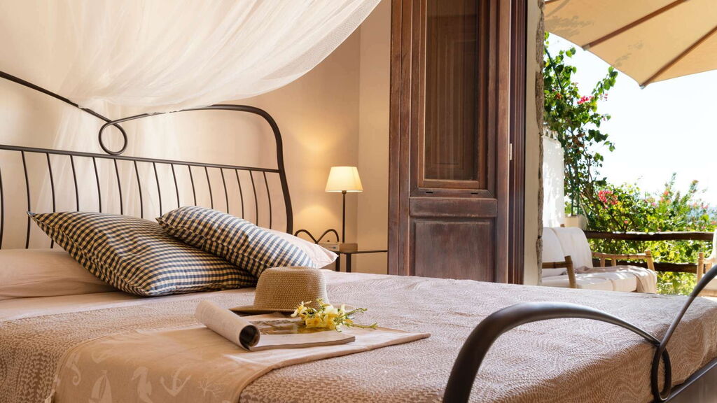 Best places to Honeymoon in Sardinia. Marinella