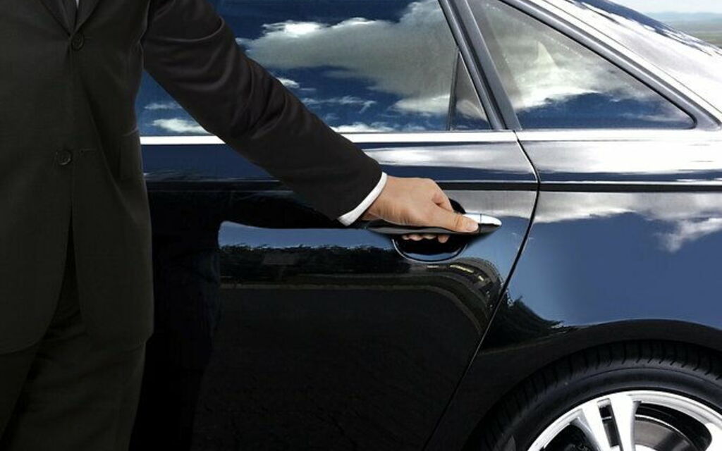 Concierge and experiences. Transfers Concierge and experiences. Transfers