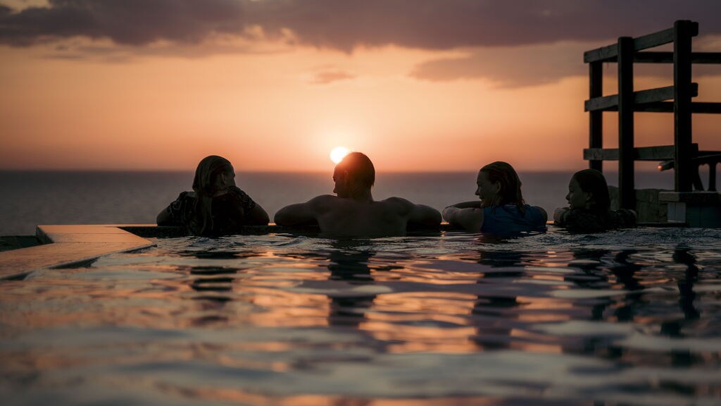 5 Villas with swimming pool Sardinia sunset