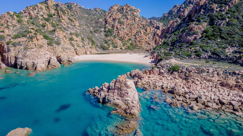 Organizzare una vacanza in gruppo in Sardegna senza stress. Li Cossi