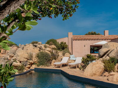 Houses Born from Stone: Alberto Ponis Architecture in Sardinia’s Costa Paradiso