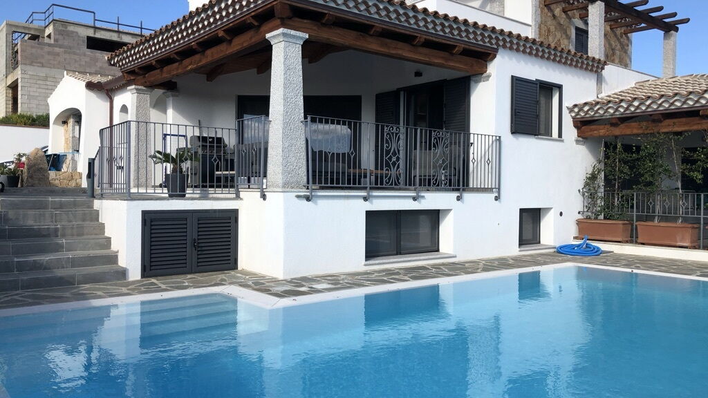 What to do in Budoni: 5 top tips - villa with pool