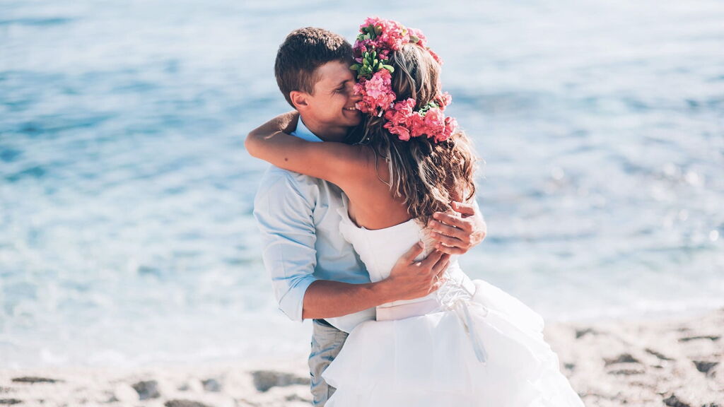 Villas for wedding in Sardinia Bride and Groom