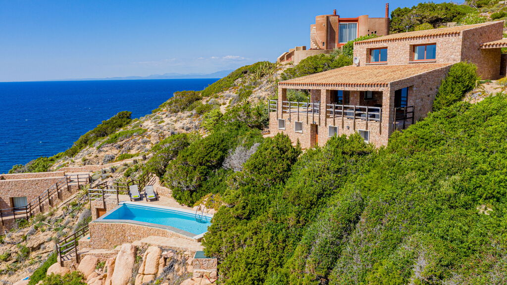 Villa in Sardinia and Superbonus 110%. Costa Paradiso