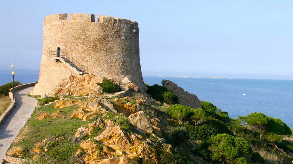 Die Top Sehenswürdigkeiten in Santa Teresa di Gallura Torre Longosardo Die Top Sehenswürdigkeiten in Santa Teresa di Gallura Torre Longosardo