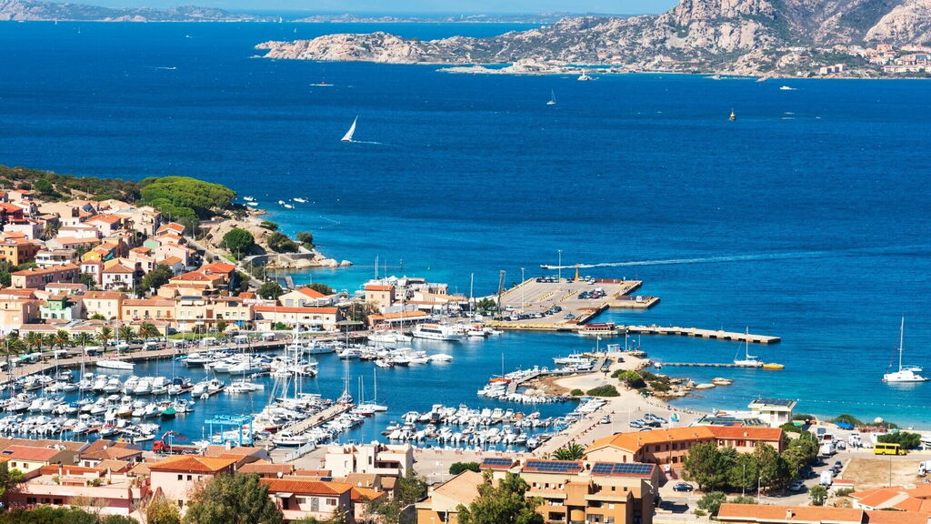 What to do in Palau Sardinia. Beaches