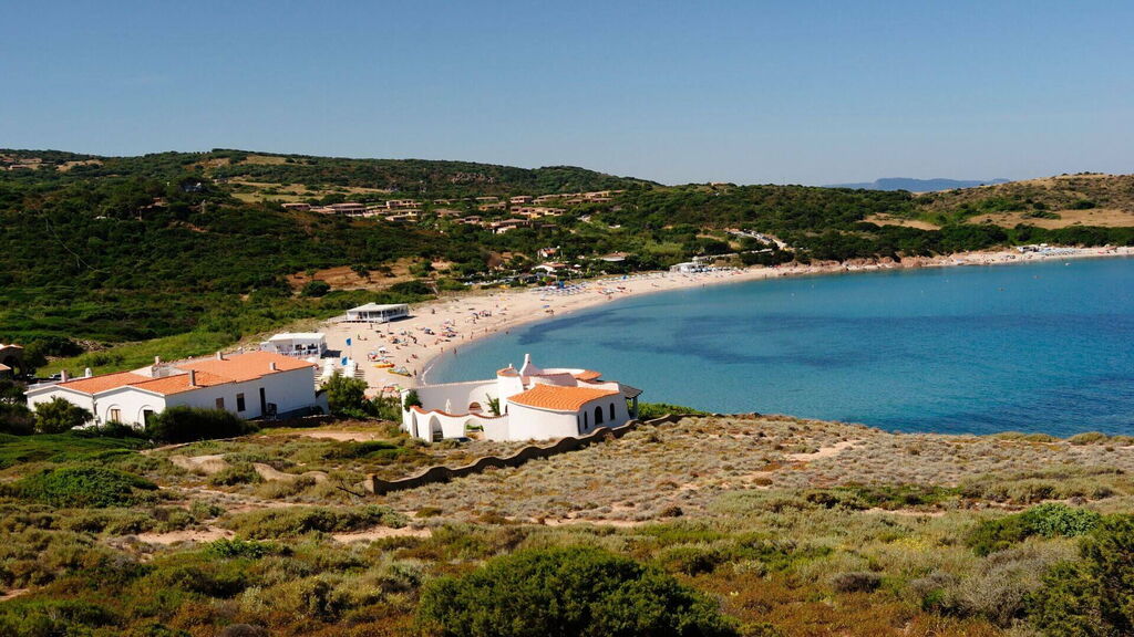 Isola Rossa in Sardegna: la nostra guida. Spiagge