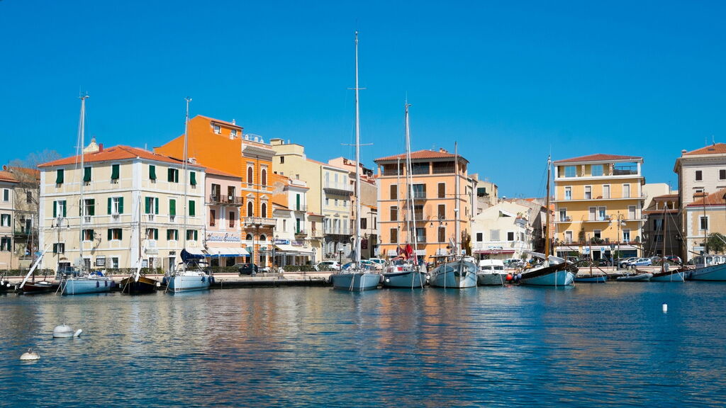 Wie kommt man auf die Insel La Maddalena. Archipel