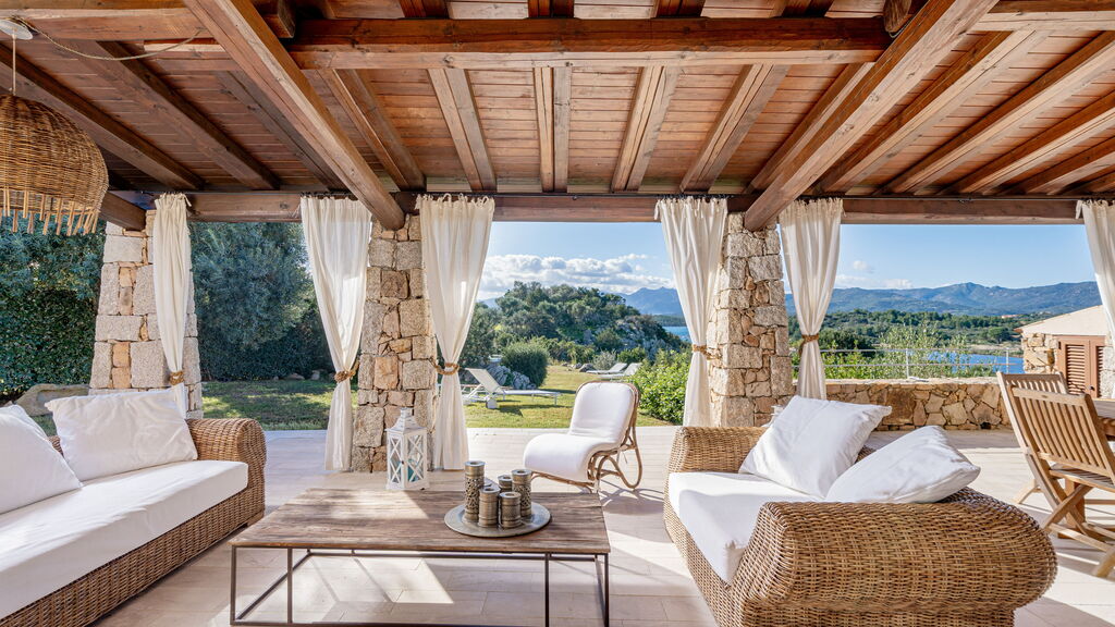 Ideal villas for rent in northern Sardinia. Villa Celine