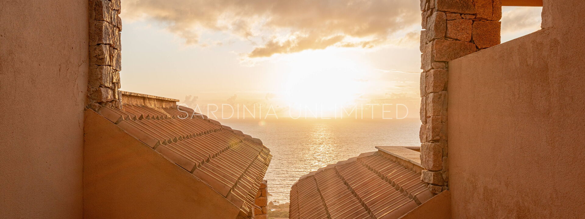 Casa Rosa Rossa: Building Exterior