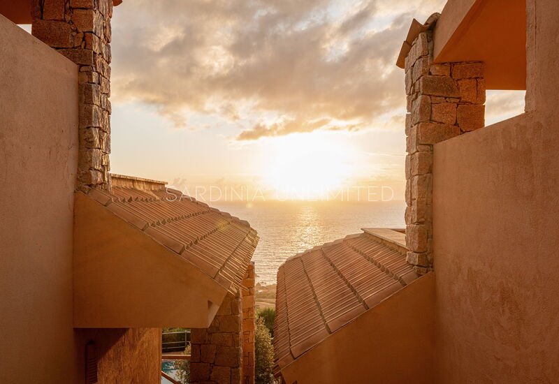 Casa Rosa Rossa: Building Exterior