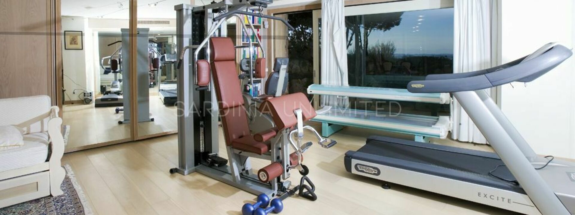 Villa Ephelia: Villa for rent in Porto Cervo gym