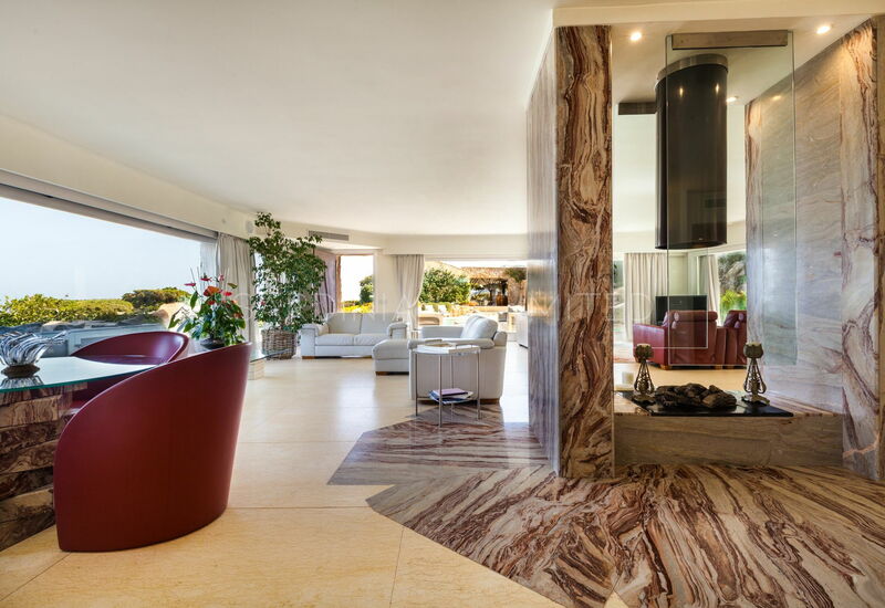 Villa Ephelia: Dining Room, Living Room