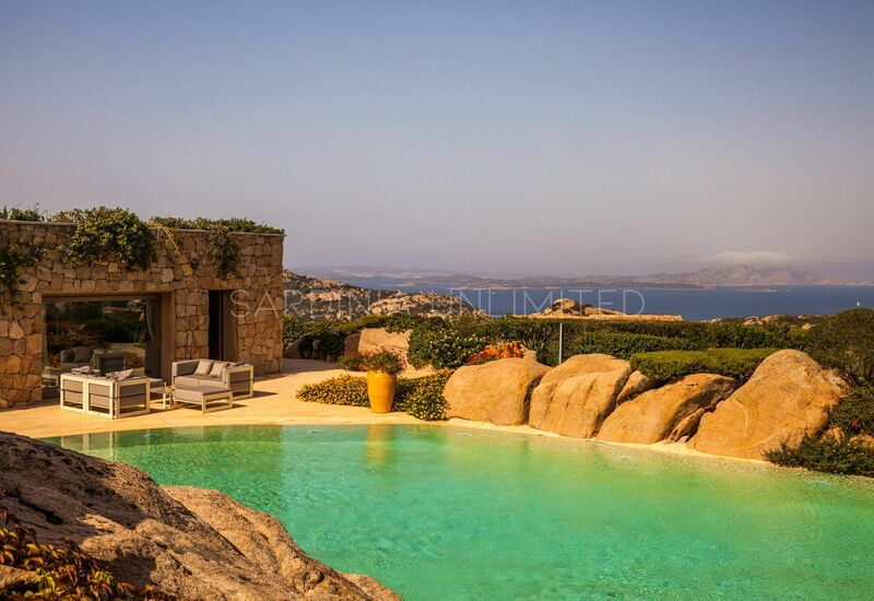 Villa Ephelia: Outdoor, Pool