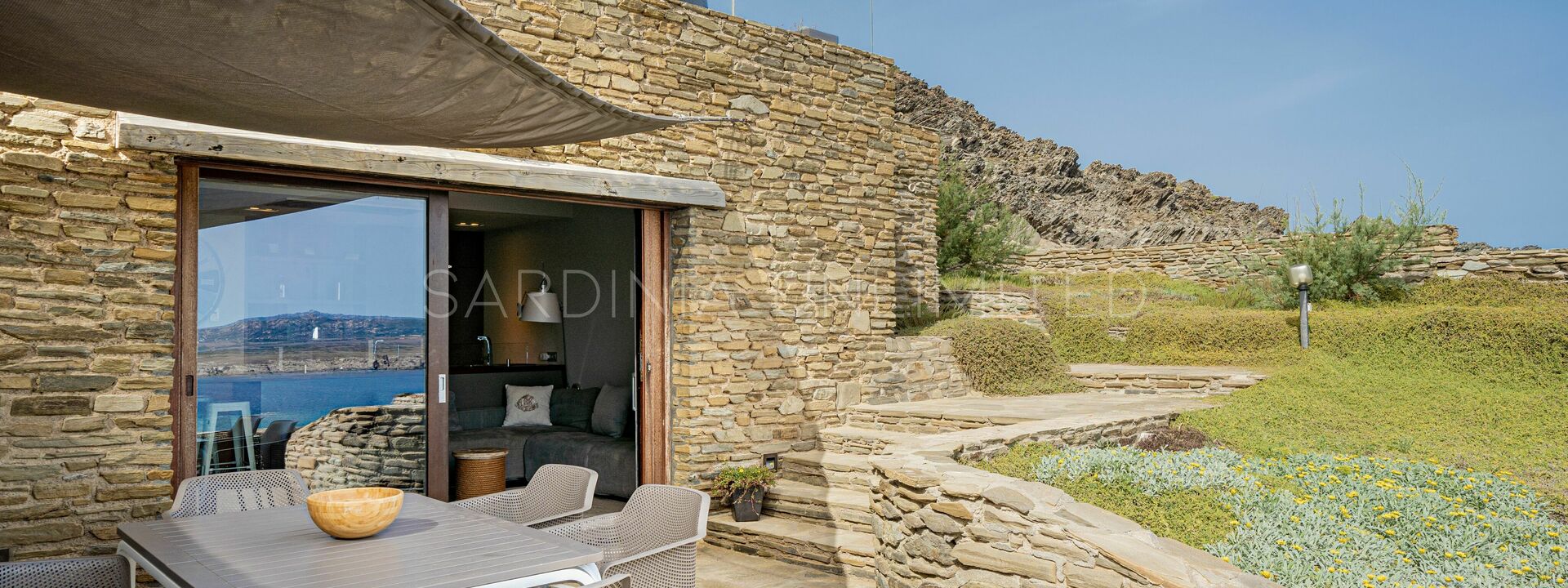 Villa Linayre: all'aperto, Balcone / Terrazza / Patio, Esterni