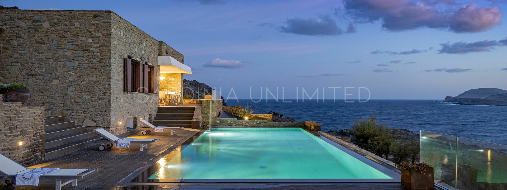 Villa Linayre: Esterni, Piscina, Vista Panoramica