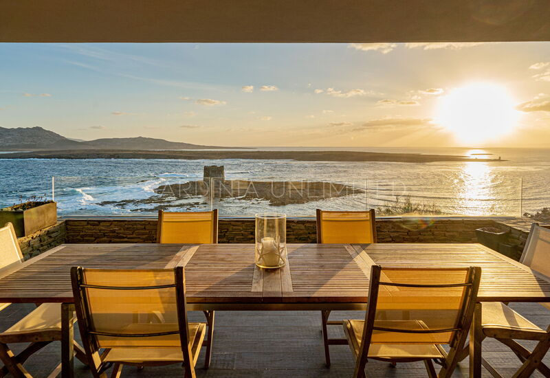 Villa Linayre: Stintino villa for rent with enchanting sea view and private pool.