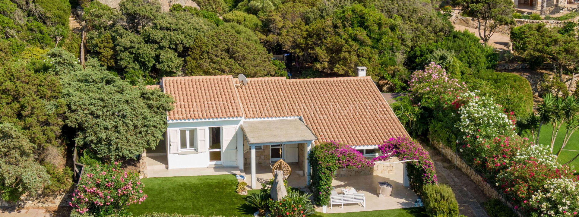 Villa Bolina: all'aperto, Esterni