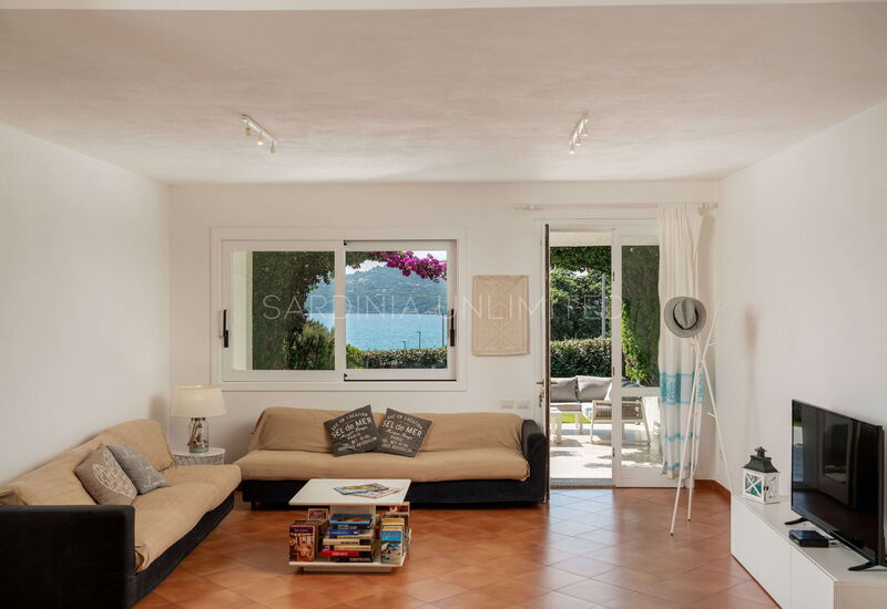 Villa Bolina: Villa for rent Santa Teresa di Gallura living room