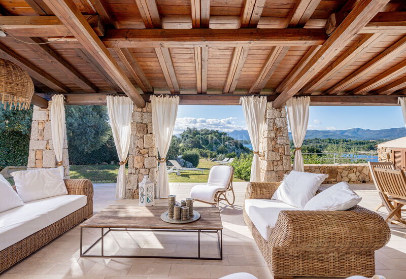 Villa Il Sogno Di Thais: villa for rent with garden sardinia sea view