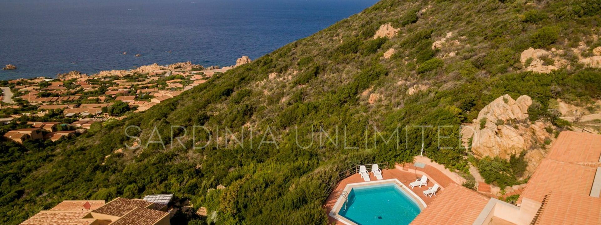 Casa Rosa Gialla: all'aperto