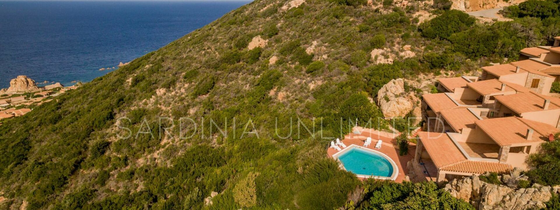 Casa Rosa Gialla: all'aperto