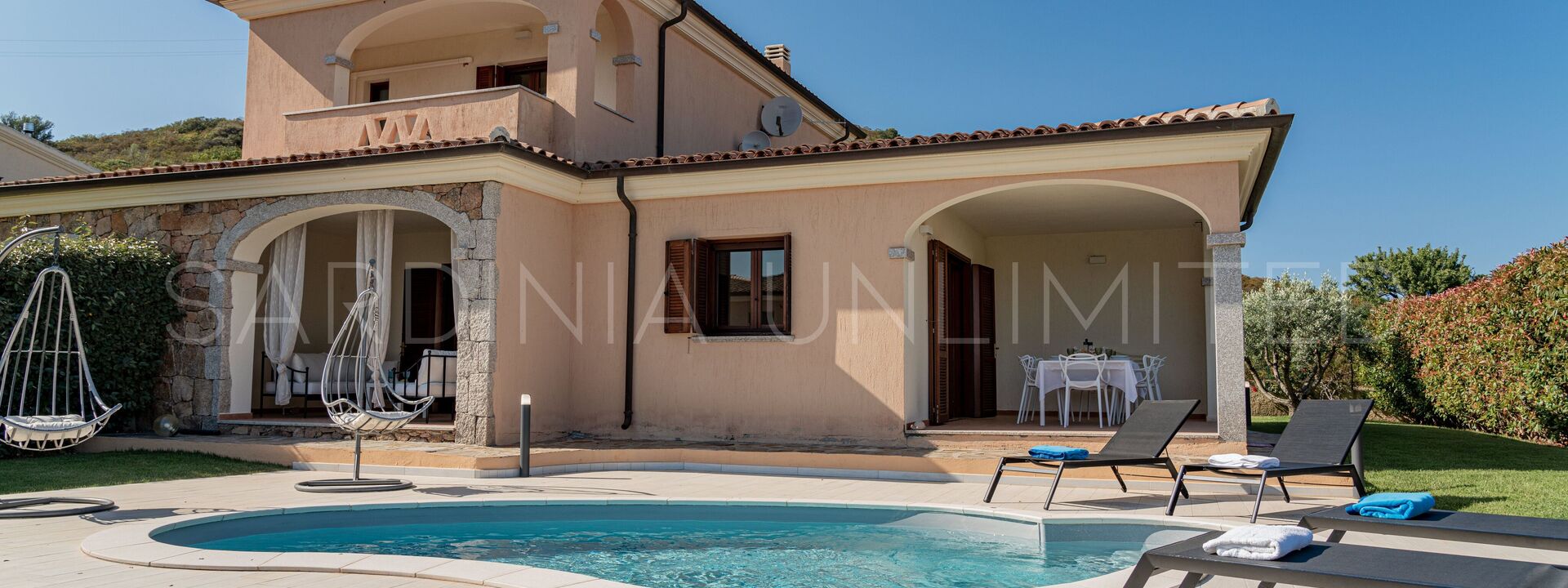 Villa Carula: Balcon / Terrasse / Patio, bassin, Extérieur, Extérieurs, Jardin