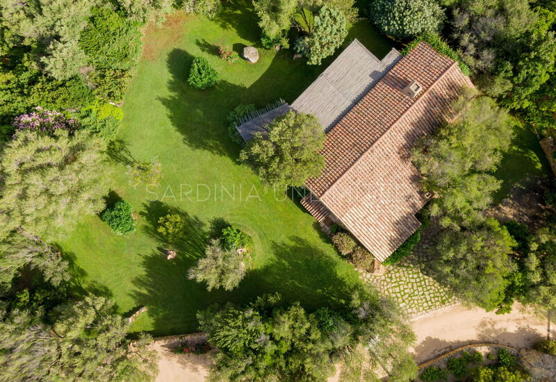 Villa Antares: Building Exterior, Garden