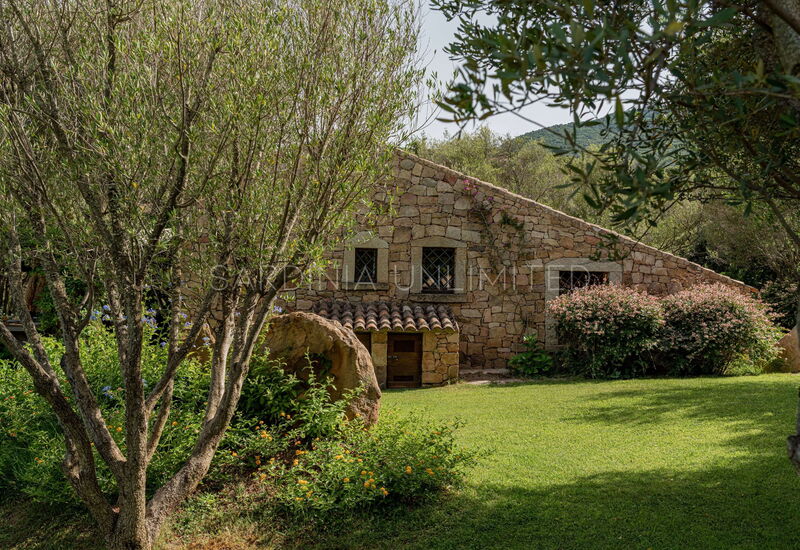 Villa Antares: villa for rent with garden arzachena