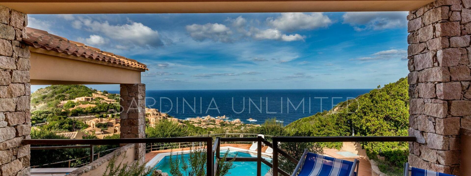 Casa Rosa Blu: Graziosa casa vacanze con superba vista mare a Costa Paradiso.