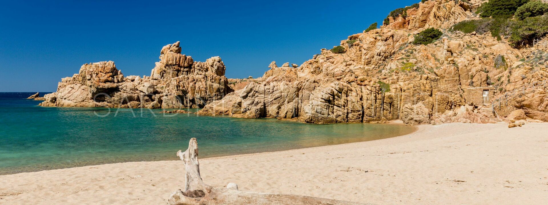 Casa Rosa Blu: all'aperto