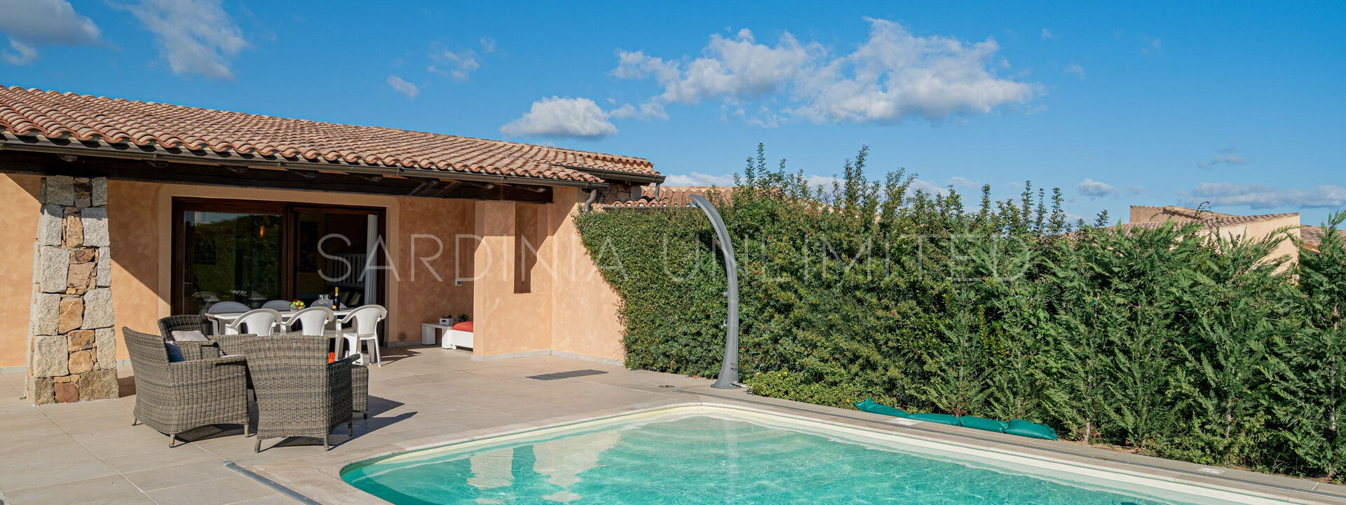 Villa Auriga: villa for rent with terrace private pool north east sardinia