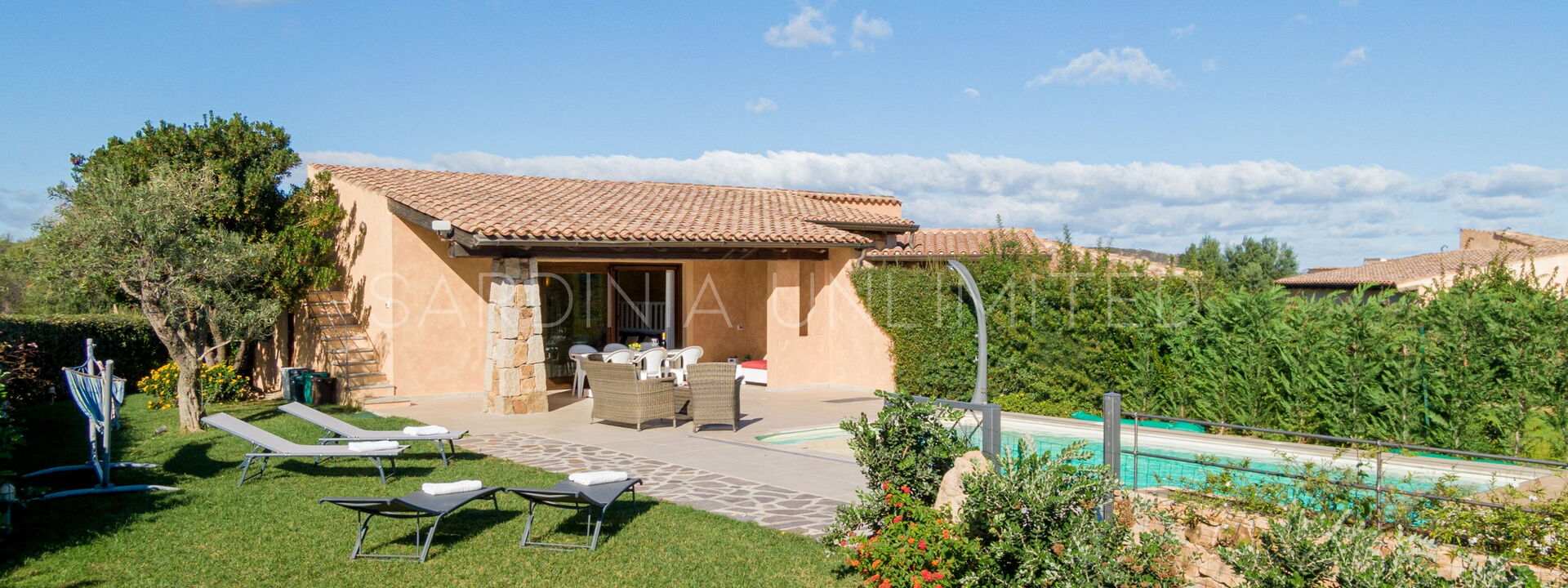 Villa Auriga: Building Exterior, Pool