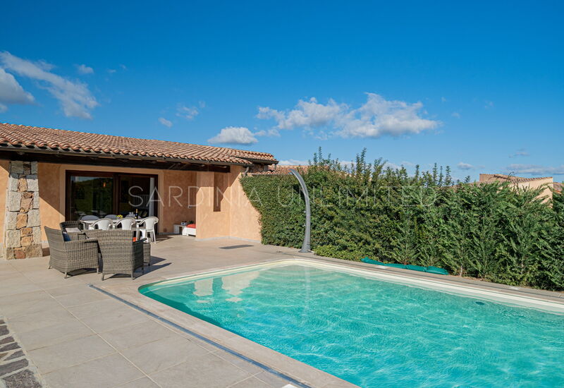 Villa Auriga: villa for rent with terrace private pool north east sardinia