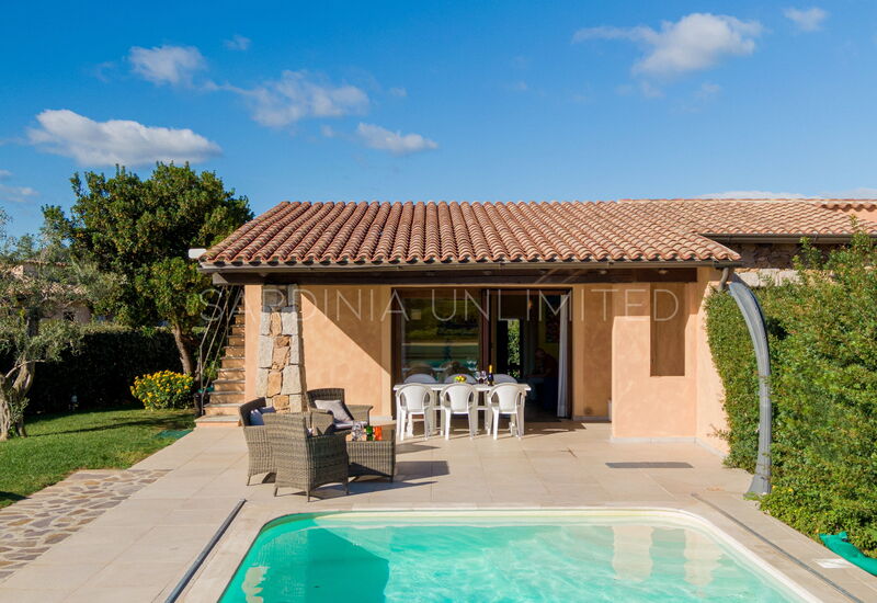 Villa Auriga: Building Exterior, Pool