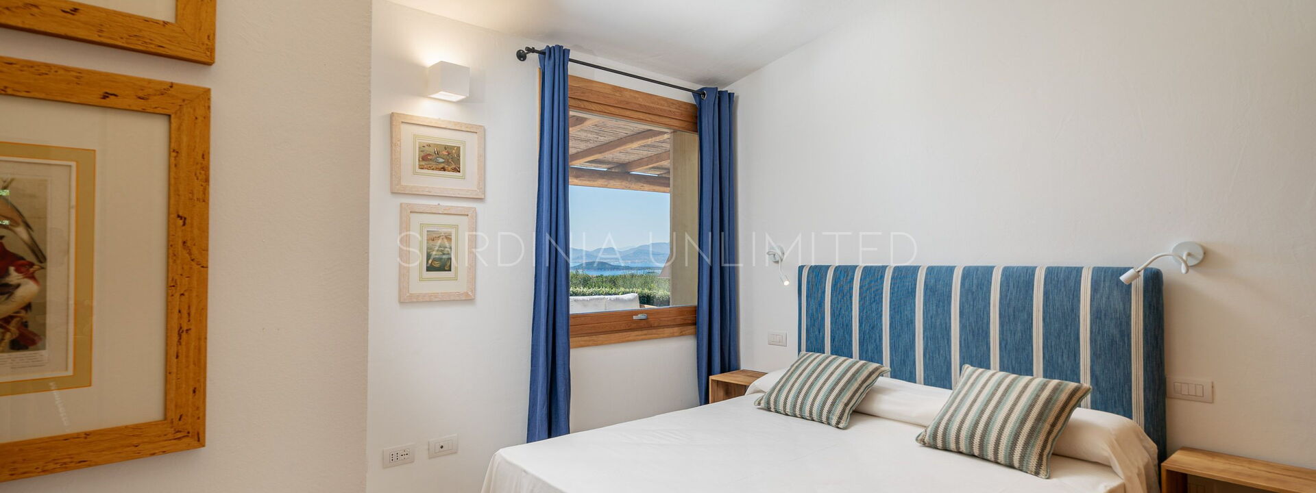 Villa Jaqueline: 5 double bedrooms Private Villa  sea view Sardinia