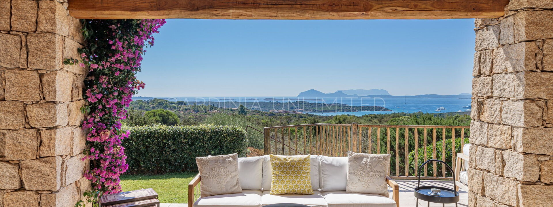 Villa Jaqueline: holiday home for rent in Porto Cervo with veranda