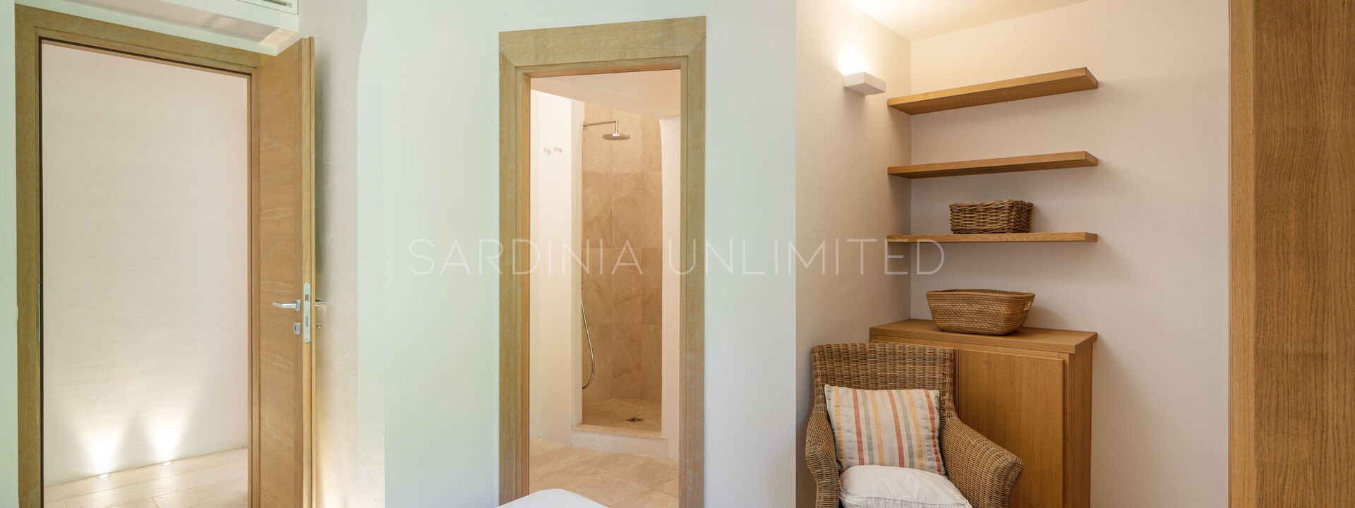 Villa Jaqueline: 5 double bedrooms Private villa ensuite bathroom Costa Smeralda