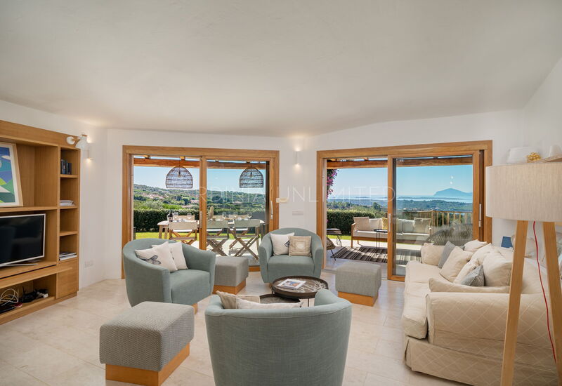Villa Jaqueline: Villa for rent living room Porto Cervo