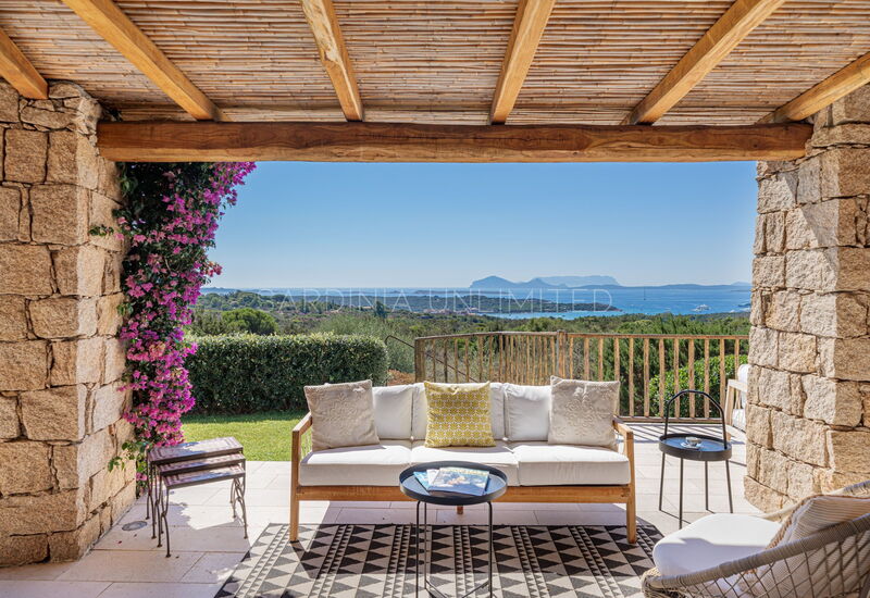 Villa Jaqueline: holiday home for rent in Porto Cervo with veranda