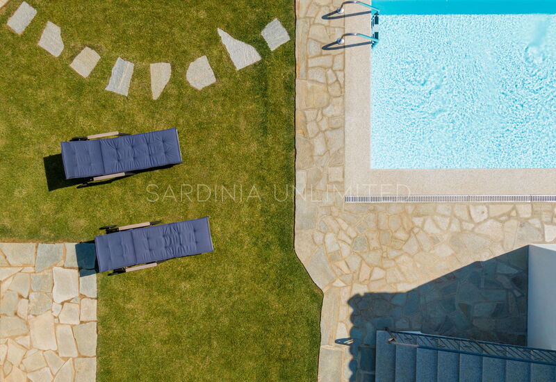 Villa Thia: holiday villa for rent with private pool budoni