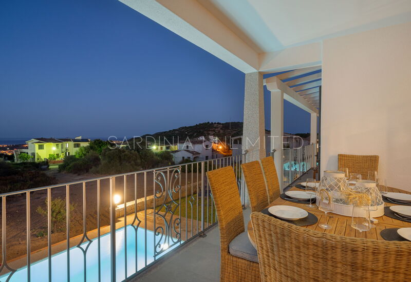Villa Thia: Balcony / Terrace / Patio, Pool