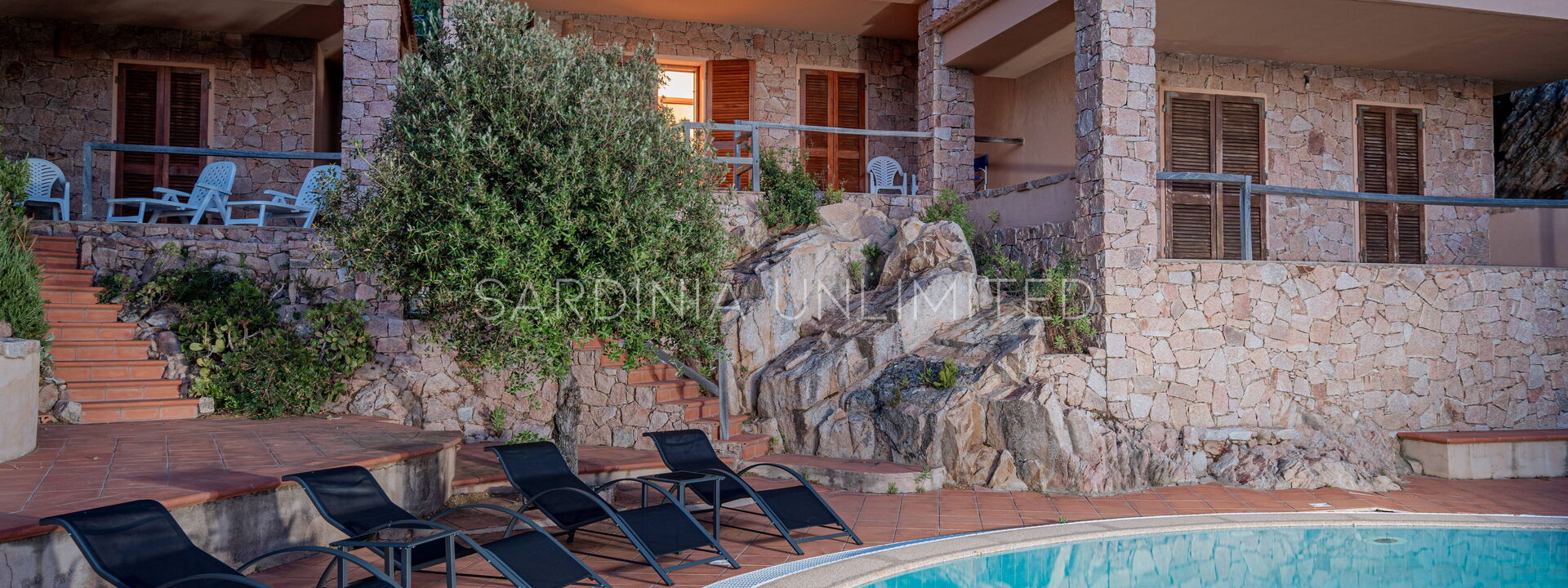 Casa Rosa Bianca: Building Exterior, Pool