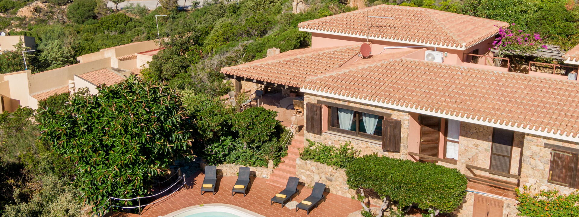 Villa Lilibeth: Building Exterior