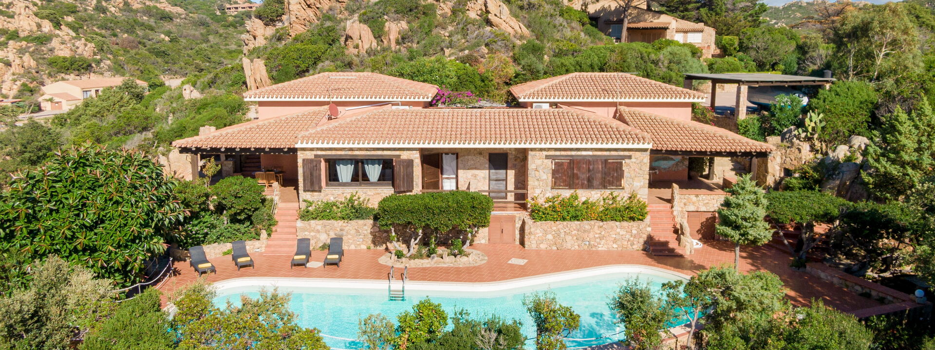 Villa Lilibeth: Building Exterior